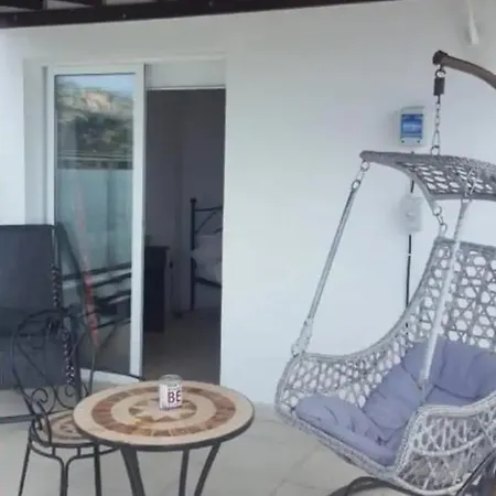 Panoramic Holidays Apartment *