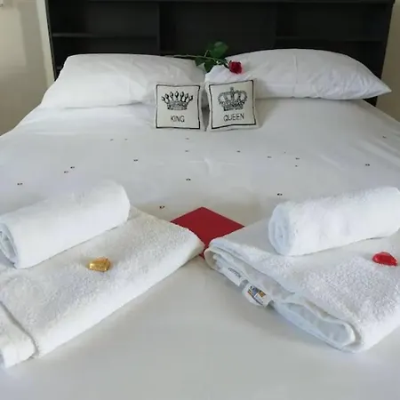 Panoramic Holidays شقة *