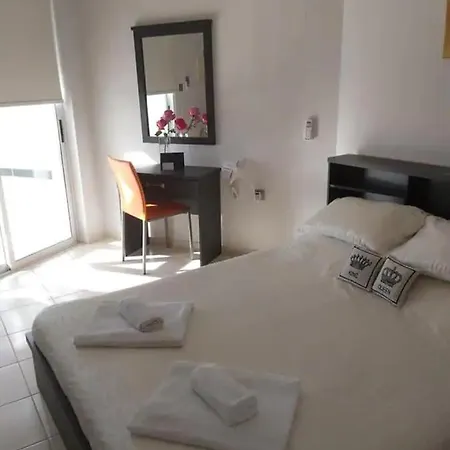 Panoramic Holidays Apartment *